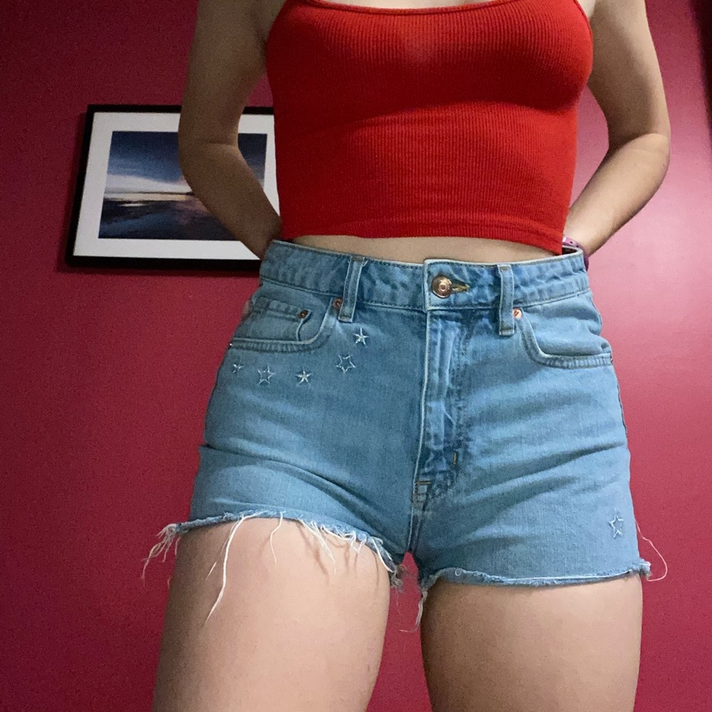 High waisted light jean booty shorts